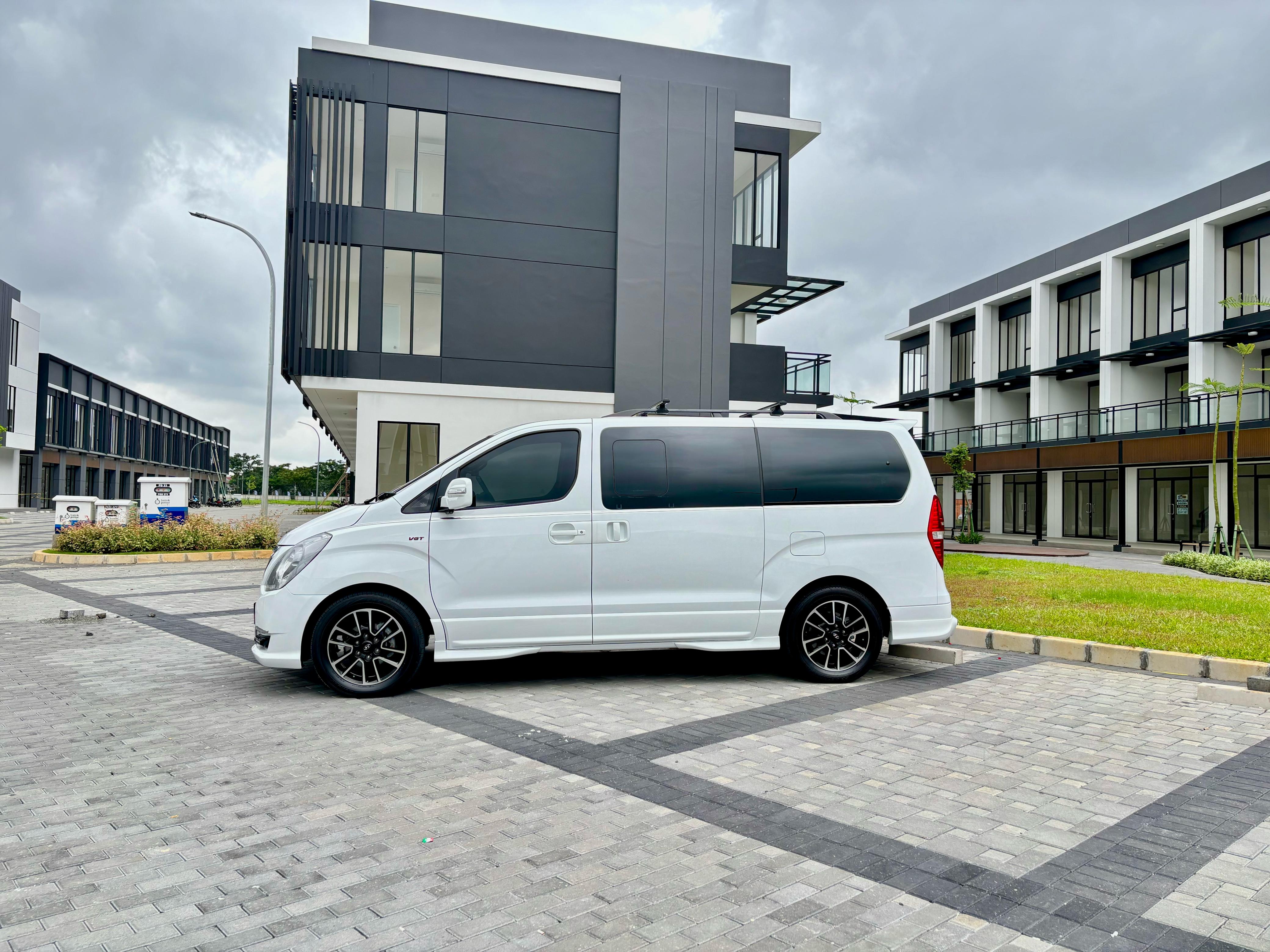 Hyundai H1 2018